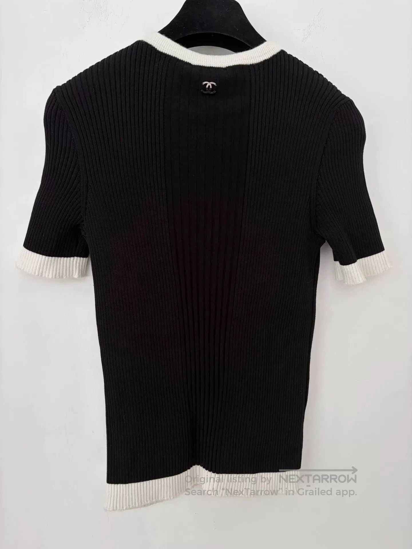 Chanel Chanel 25C Cutout CC Black Short Sleeve. Size US S / EU 44-46 / 1 - 2 Thumbnail