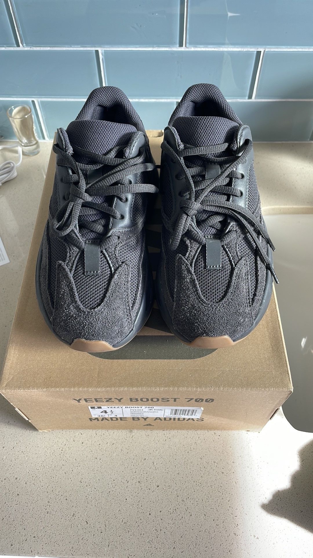 Adidas × Yeezy Yeezy Boost 700 Utility Black Size US 6.5 / IT 36.5 - 4 Thumbnail