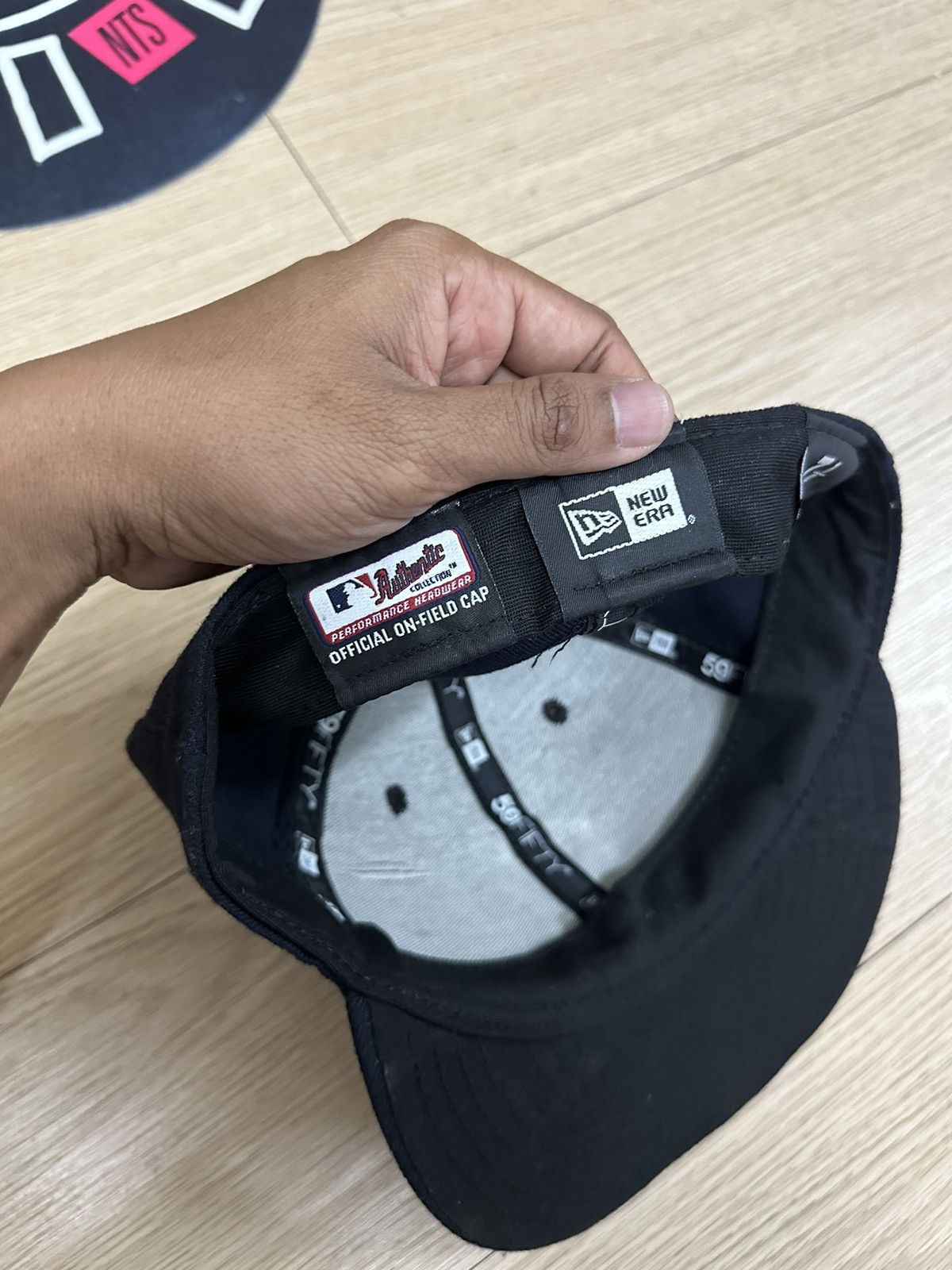 MLB × New York Yankees × Vintage New York Yankees Exclusive For MLB Players On Field Cap Size ONE SIZE - 7 Thumbnail