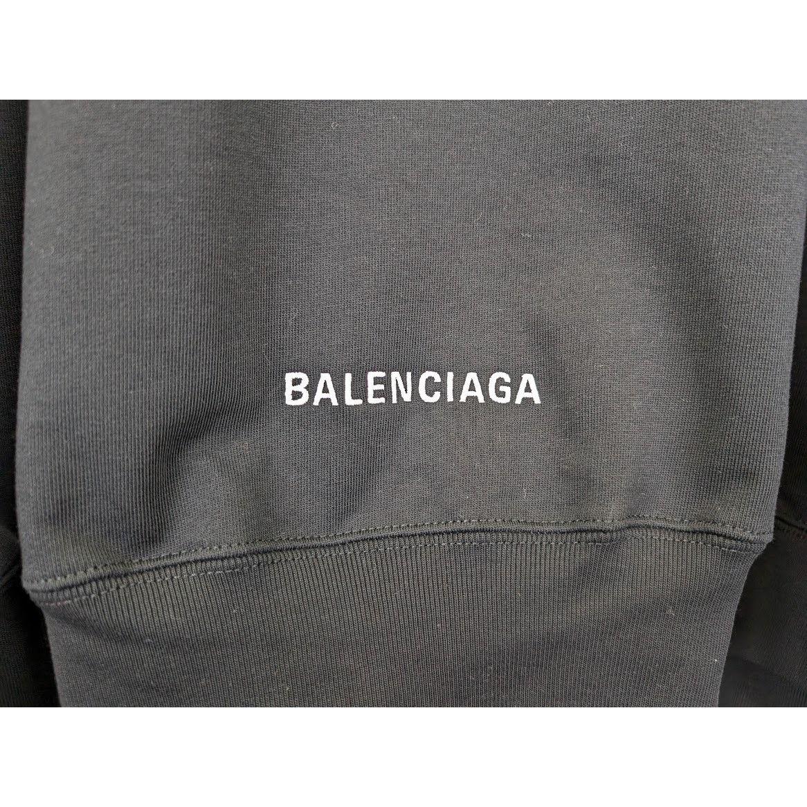 Balenciaga o1rshd1 Q:2 / Large Fit Hoodie in Black/White Size US XS / EU 42 / 0 - 12 Thumbnail