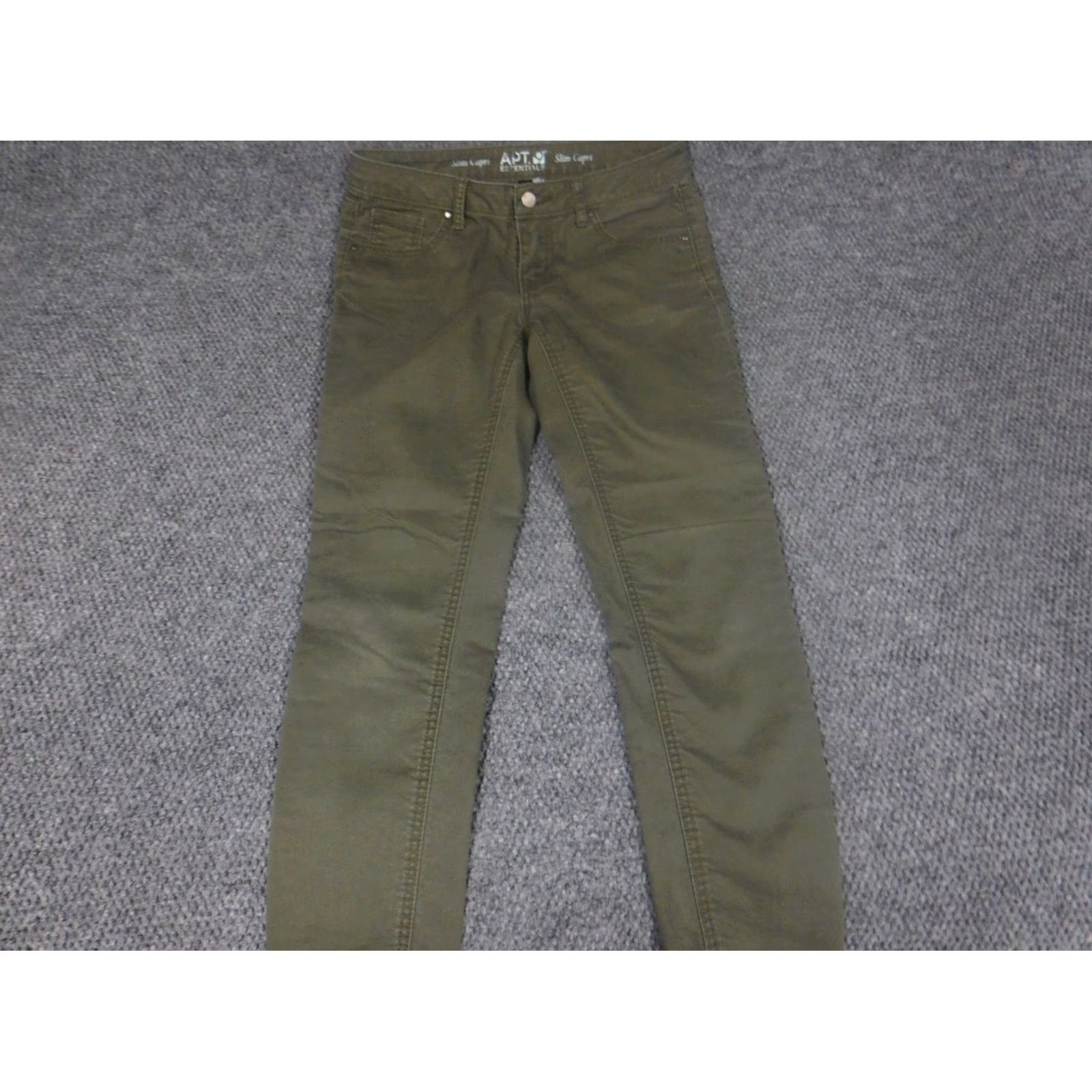 Apt. 9 Apt. 9 Jeans Women Capri Slim Dark Denim 4 Green Capris Stretch Pockets Zipper Slimming Regular Inseam 26" Size 27" / US 4 / IT 40 - 7 Thumbnail