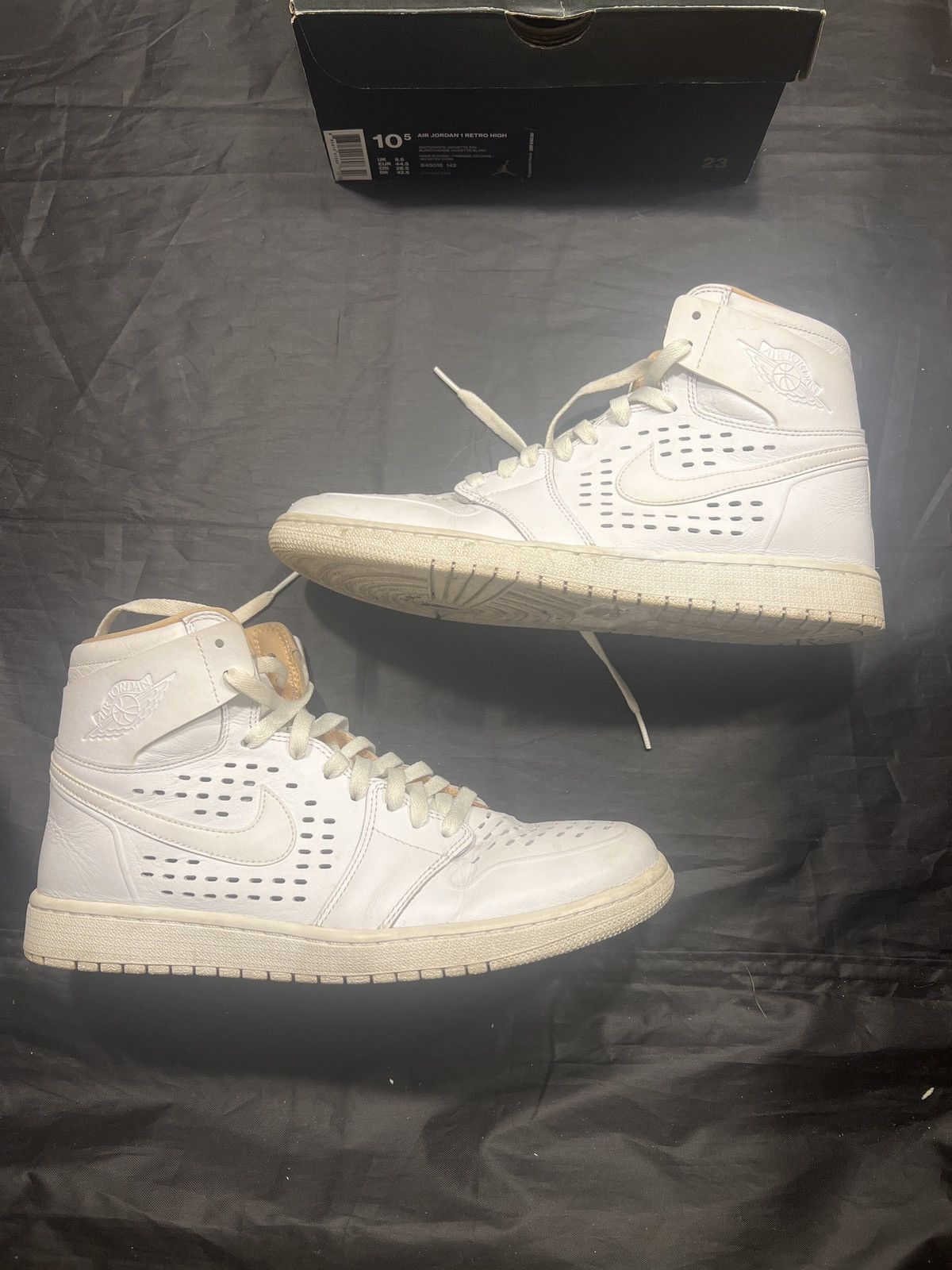 Jordan Brand × Nike Jordan 1 Retro White Vachetta Tan Size US 10.5 / EU 43-44 - 2 Thumbnail