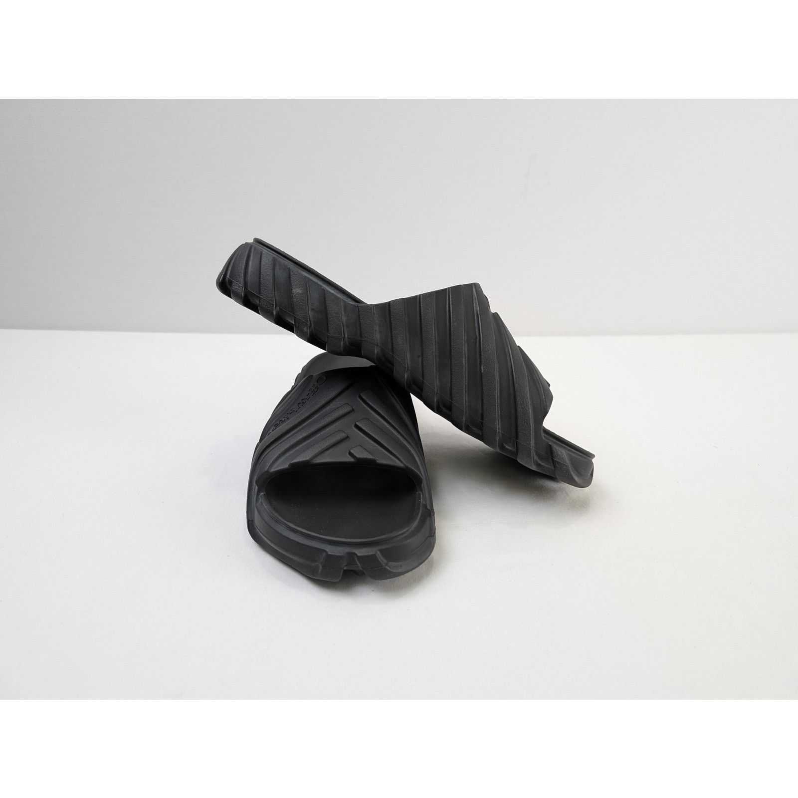 Off-White o1rshd1 Exploration Sliders Slippers in Black Size US 9 / EU 42 - 12 Thumbnail