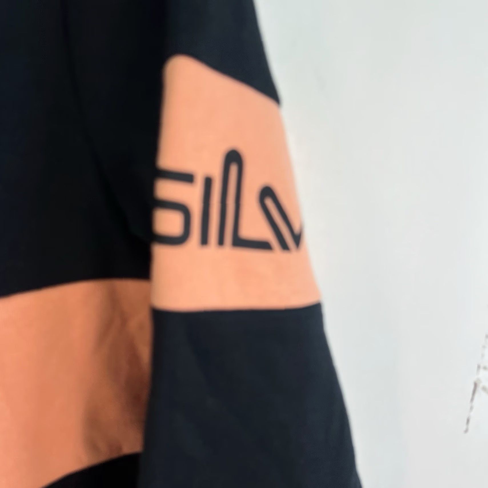 Quiksilver VINTAGE Quiksilver Sweatshirt Mens Size S Black Pullover All Seasons Crew Neck Breathable Graphic Print Size US S / EU 44-46 / 1 - 2 Thumbnail