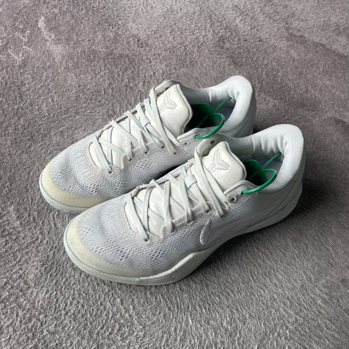 Nike Nike White Lowtop Sneakers 40 Men Size US 7.5 / EU 40-41 - 1 Thumbnail