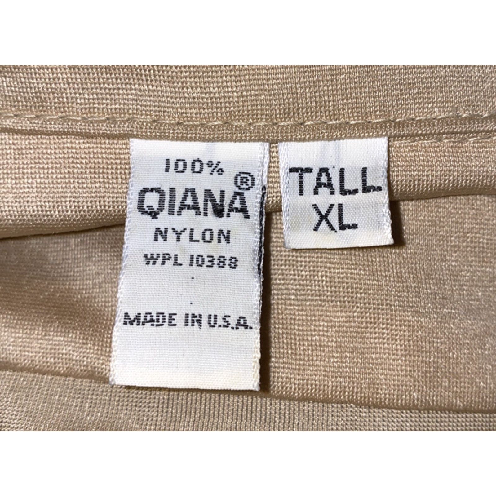 Vintage Nylon Beige Shirt Long Sleeve Button Front Mens XLT USA Made Casual Size US XL / EU 56 / 4 - 6 Thumbnail