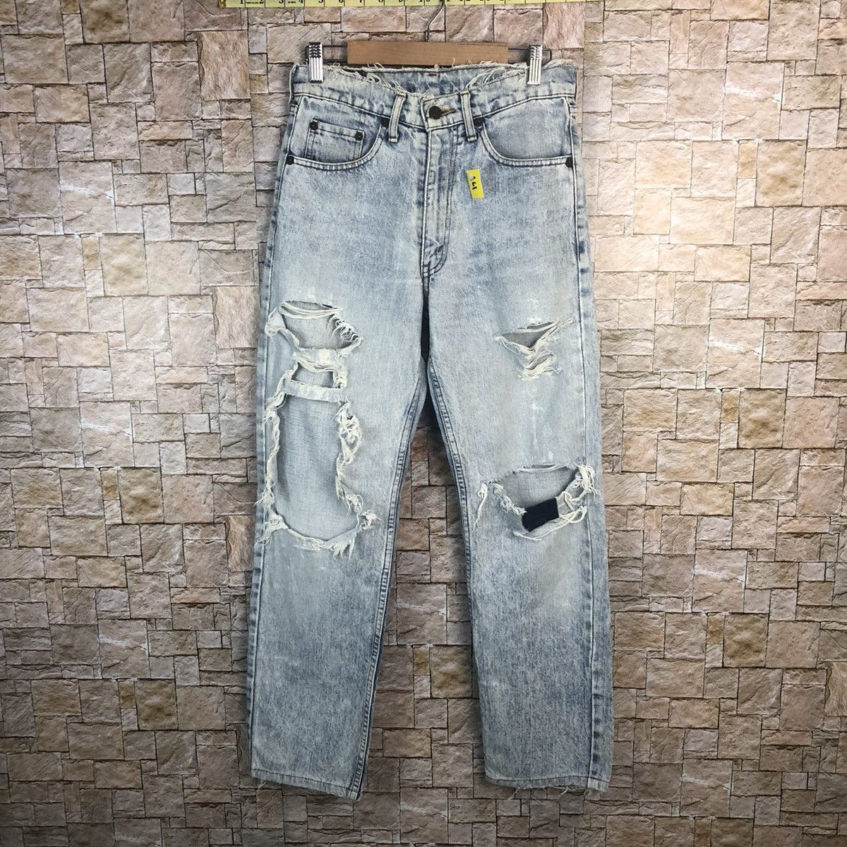 Levi's Levis vintage ripped Distressed Denim Pants #A61 Size US 26 / EU 42 - 1 Thumbnail