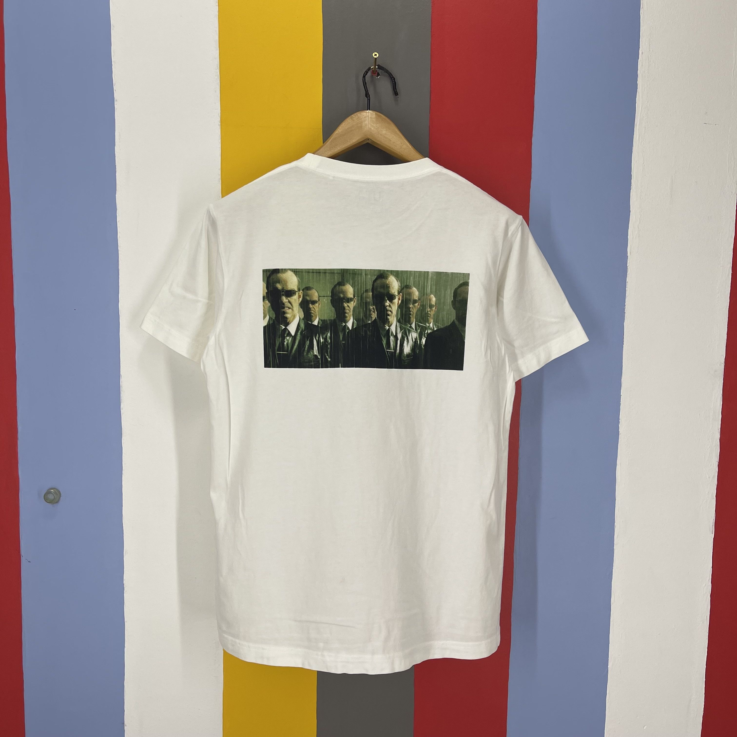 Uniqlo AGENT SMITH x UNIQLO Crew Neck T Shirt #1745/07 Size US M / EU 48-50 / 2 - 8 Thumbnail