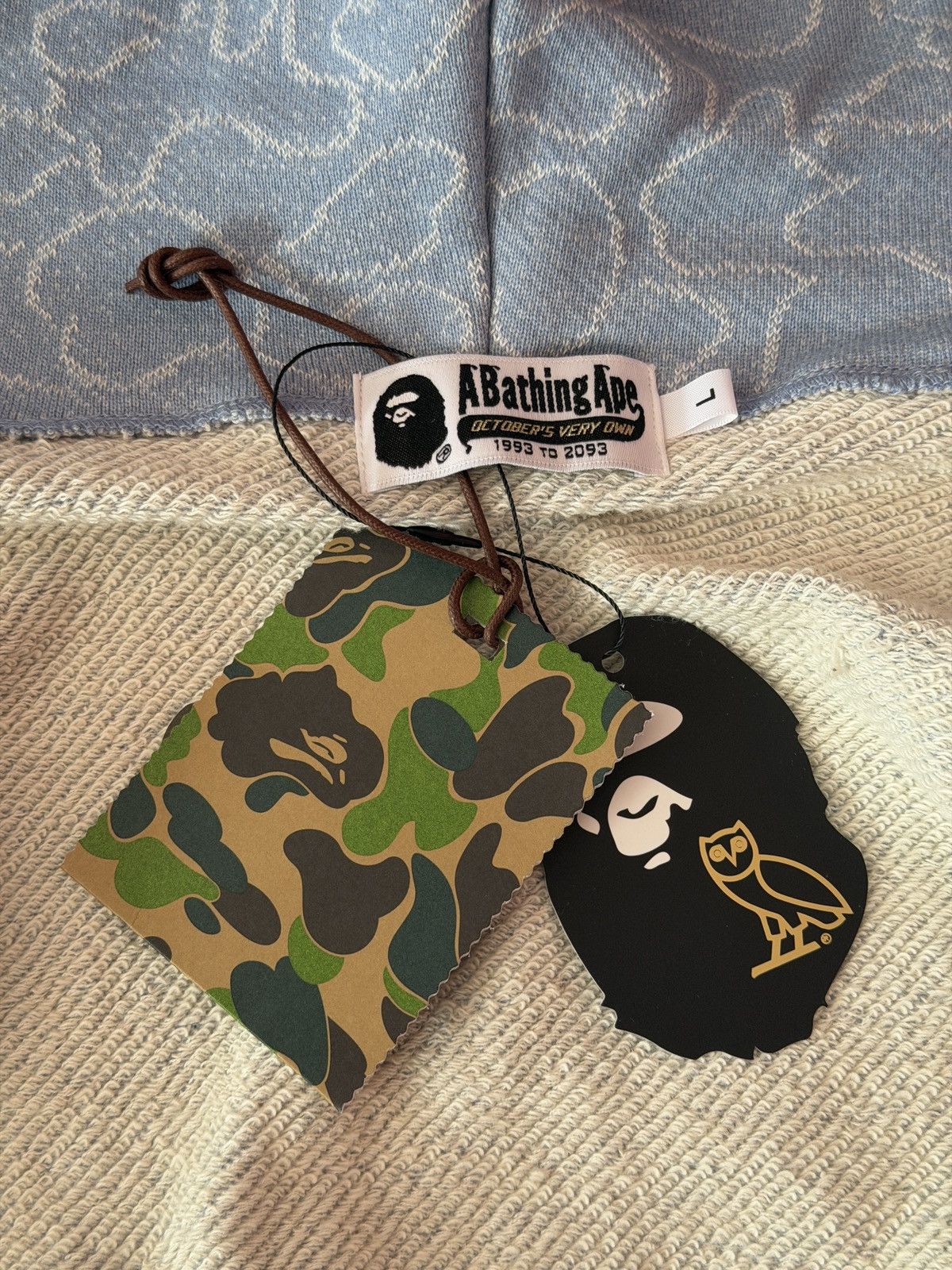Bape × October's Very Own Bape Neon 1st Camo Shark Full-Zip Hoodie Size US L / EU 52-54 / 3 - 7 Thumbnail