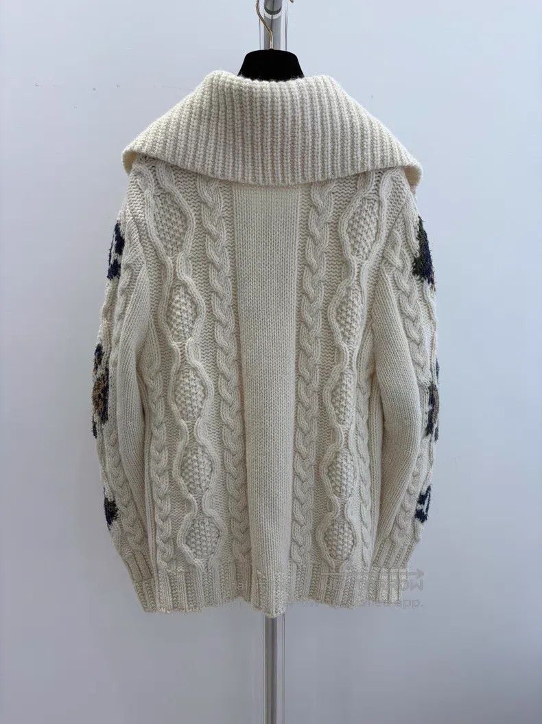 Chanel Chanel Ski series white wool zipper sweater coat Size XXS / US 00 / IT 34 - 2 Thumbnail