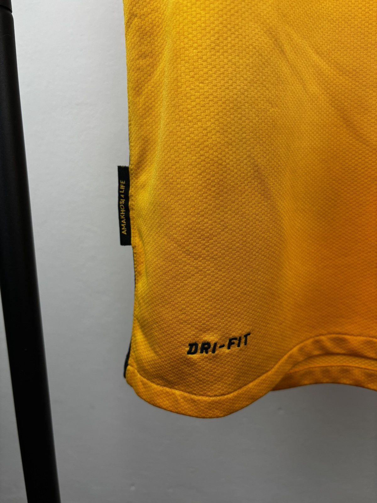 Vintage Nike Kaizer Chiefs home soccer jersey size L Size US L / EU 52-54 / 3 - 5 Thumbnail