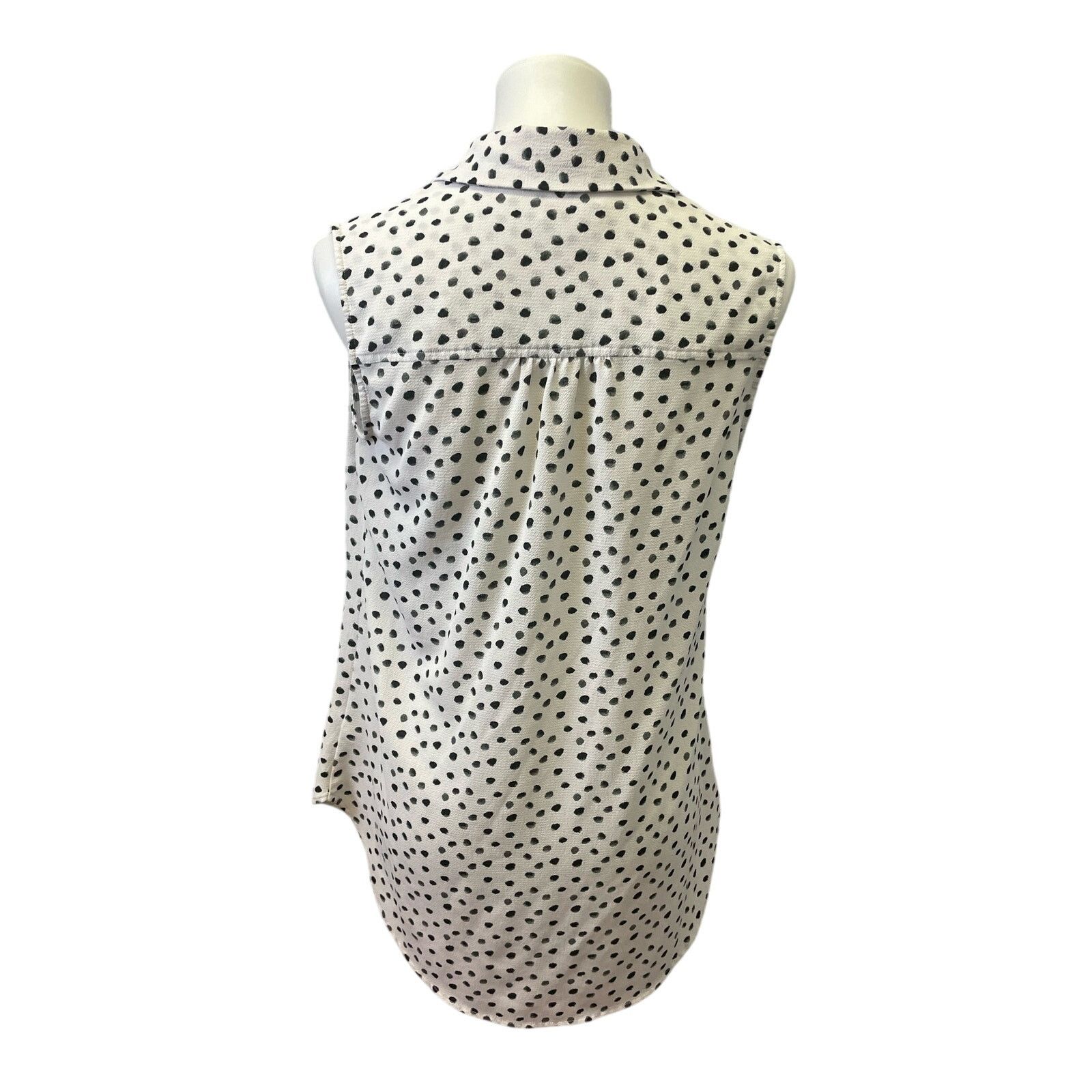 H&M 2 Merona Medium H&M Sleeveless Polka Dot Button Up Tank Tops Size M / US 6-8 / IT 42-44 - 4 Thumbnail