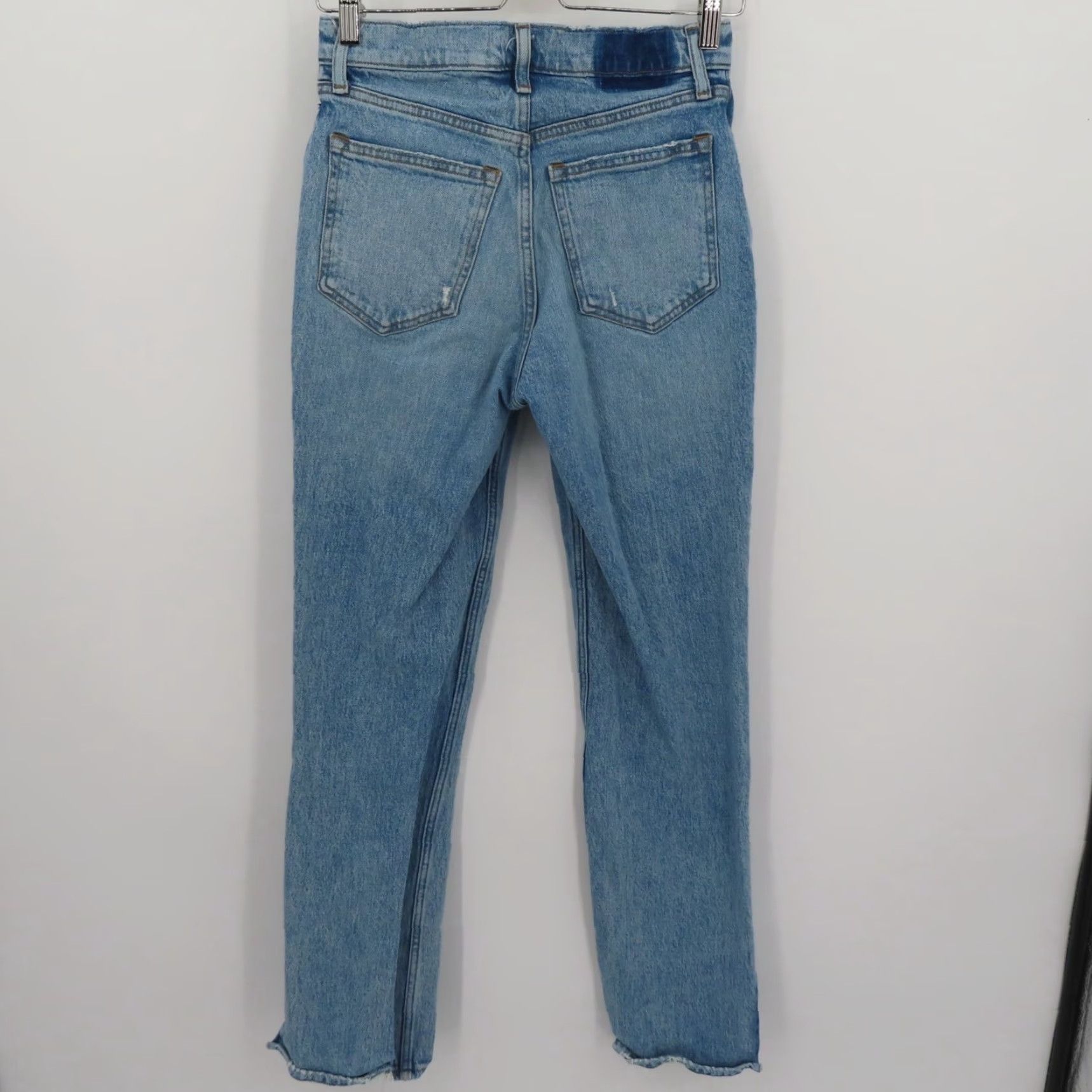 Abercrombie & Fitch VINTAGE Abercrombie & Fitch 90s Straight Ultra High Rise Distressed Denim Jeans Womens Jeans 27 BLUE Size 27" / US 4 / IT 40 - 5 Thumbnail