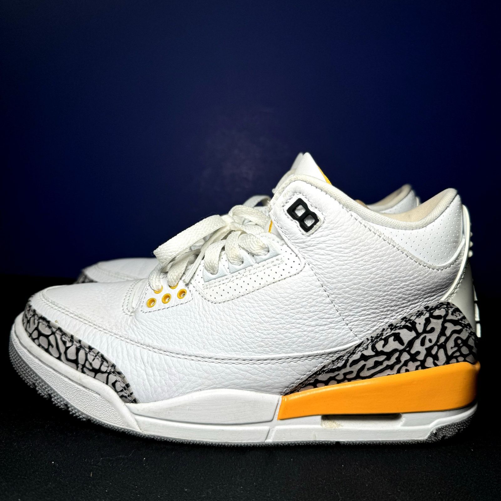 Jordan Brand × Nike Size 8 - Wmns Air Jordan 3 Retro Laser Orange Women's Shoes Size US 8 / IT 38 - 8 Thumbnail