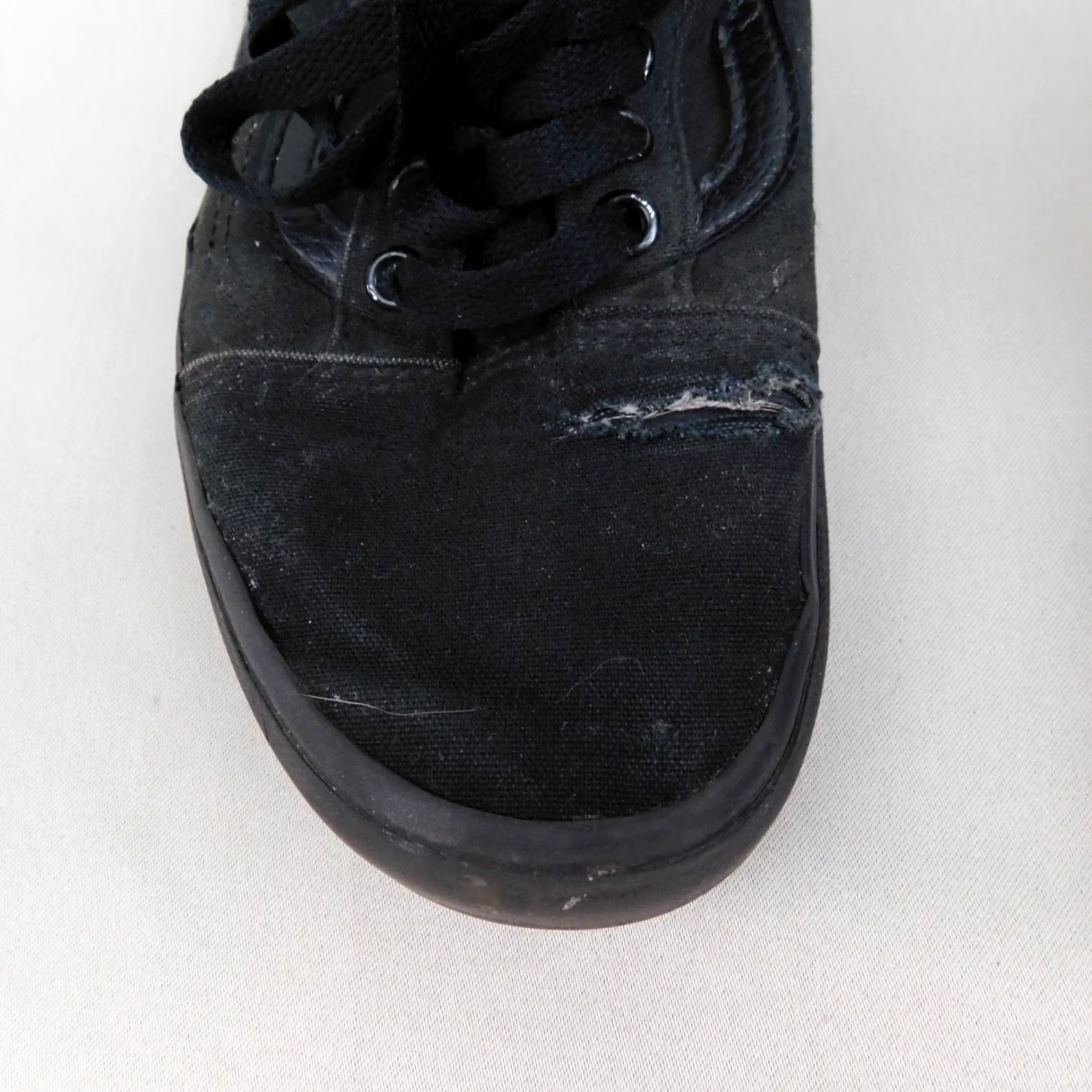 Vans VANS Classic Sneaker Shirt Unisex Adults Women’s 9 Men’s 7.5 Black 507698 Lace Up Low Top Sports Skateboard Walking Size US 9 / IT 39 - 4 Thumbnail