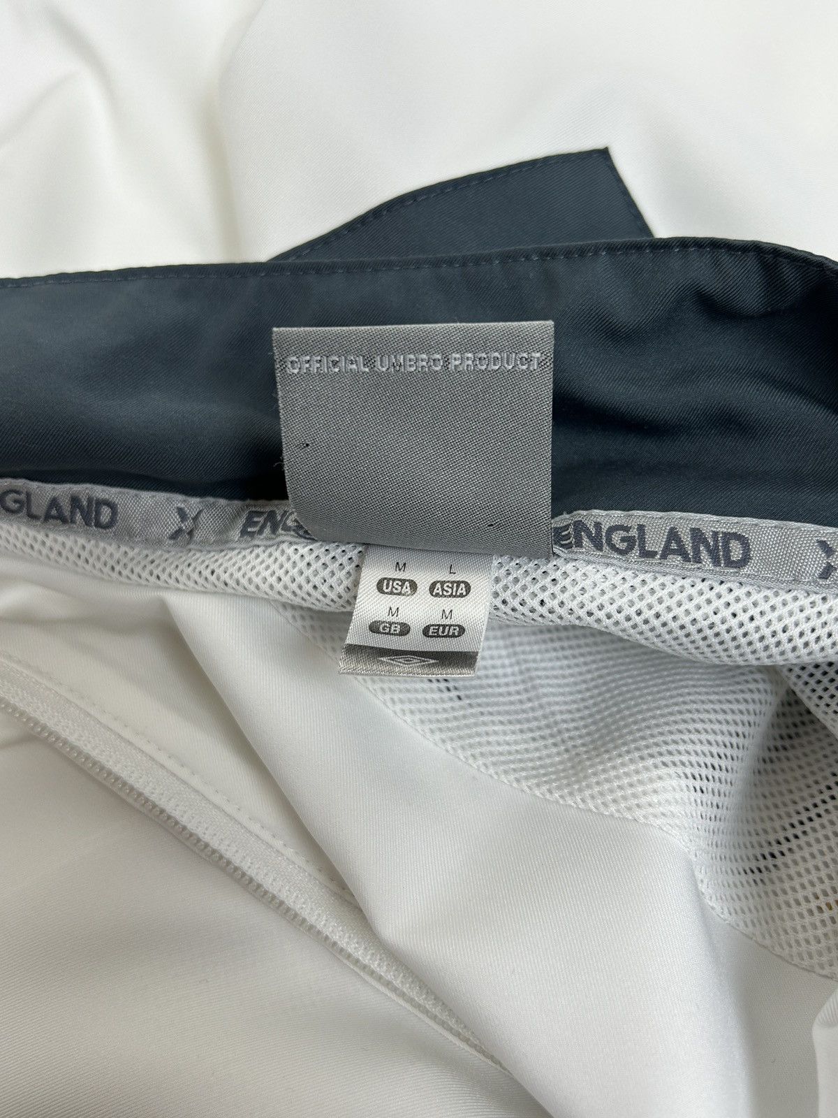 Umbro Umbro England 2007/09 Tracksuit Track Jacket Size M Size US M / EU 48-50 / 2 - 12 Thumbnail
