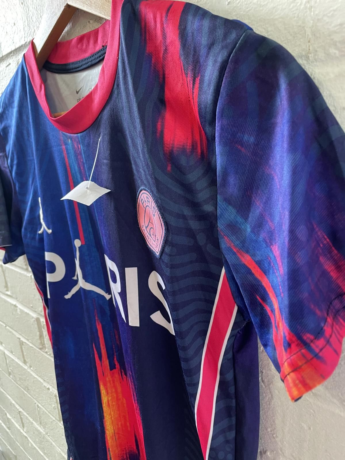 Jordan Brand Paris Saint-Germain Jordan Men's Soccer Jersey Size US M / EU 48-50 / 2 - 3 Thumbnail