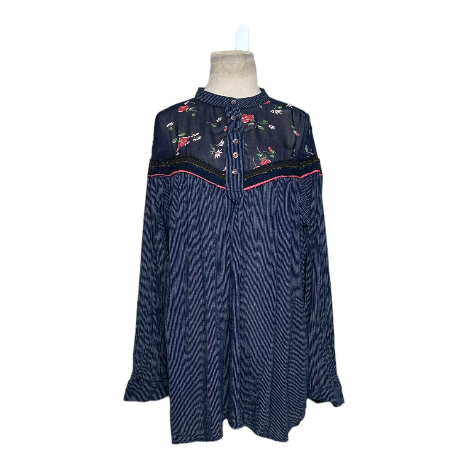 Free People Free People Blue Hearts and Colors Tunic Blouse size M Size M / US 6-8 / IT 42-44 - 14 Thumbnail