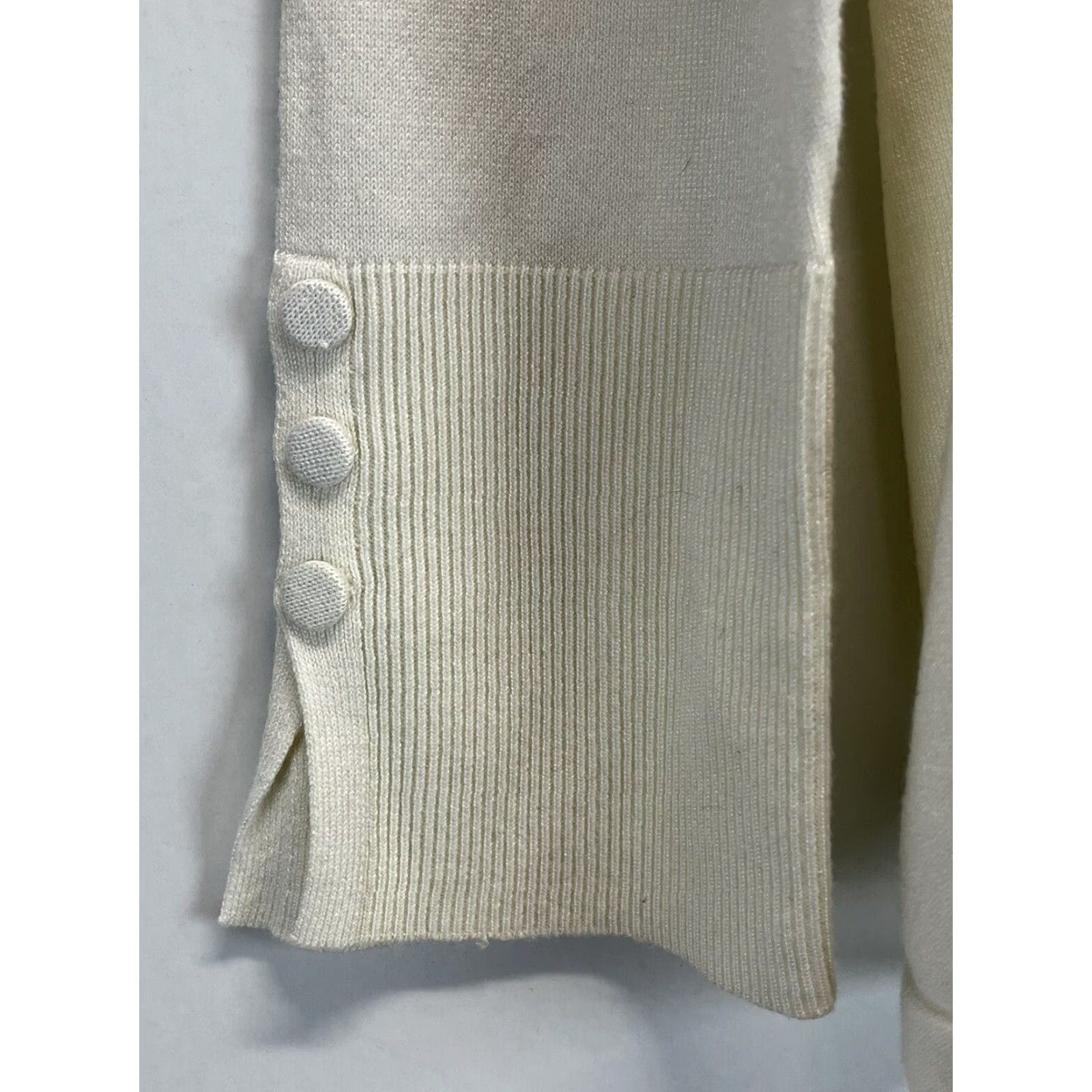 Vintage Chicos Classic Ivory Pullover Sweater Women's Large Long Sleeve Button Front Knit Size L / US 10 / IT 46 - 3 Thumbnail