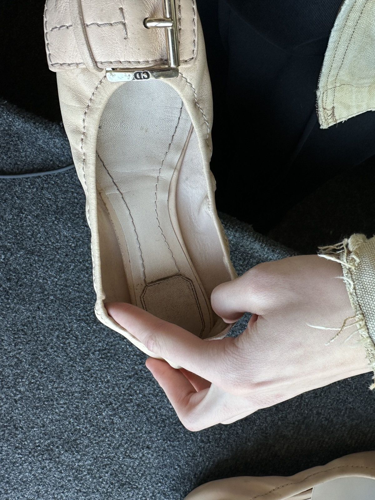 Dior GRAIL🚨 DIOR CHRISTIAN BEIGE Leather Ballet Flats luxury Size US 6.5 / IT 36.5 - 16 Thumbnail