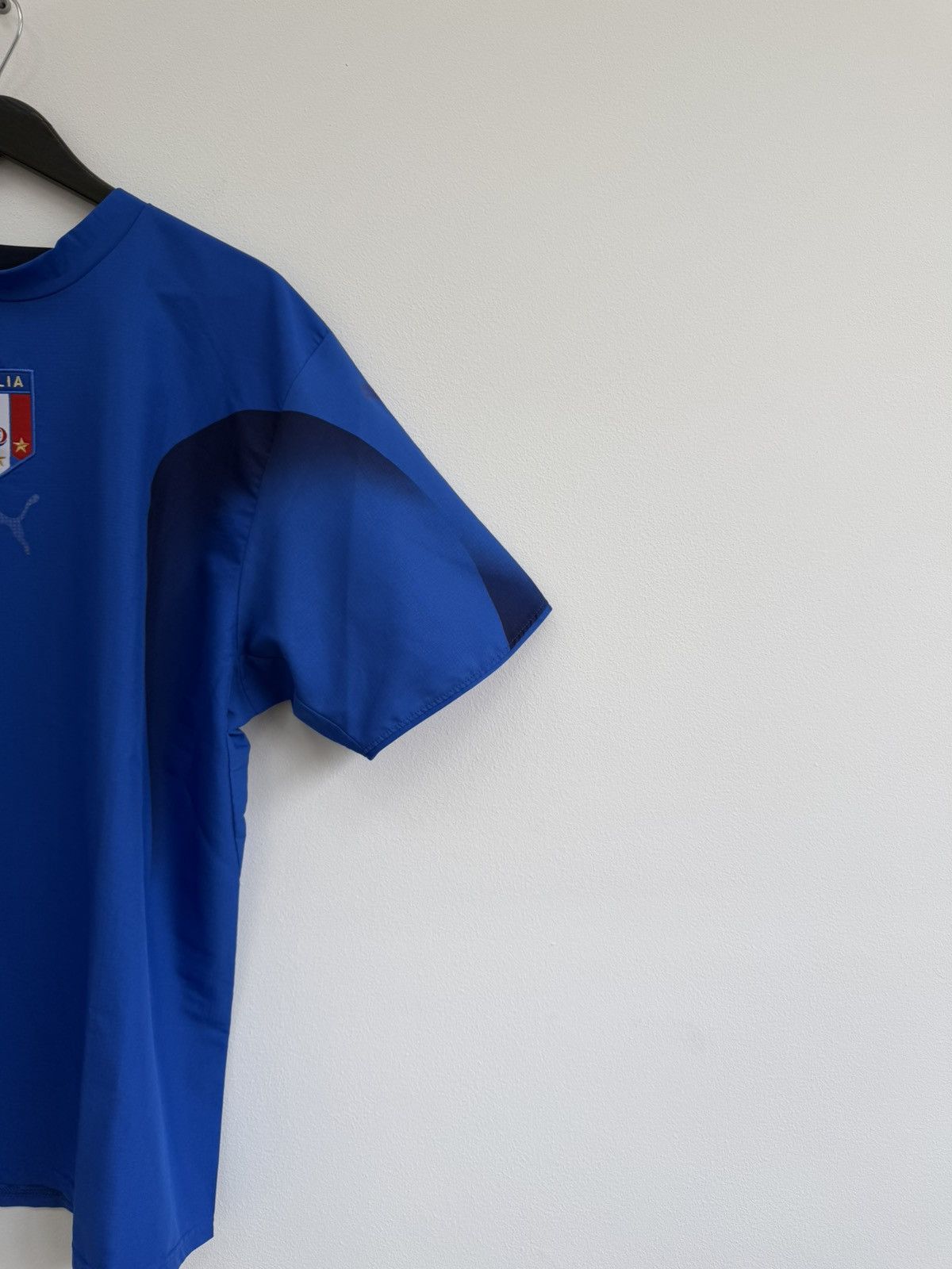Other Puma Italy Football Jersey T-Shirt Y2K Size US L / EU 52-54 / 3 - 5 Thumbnail