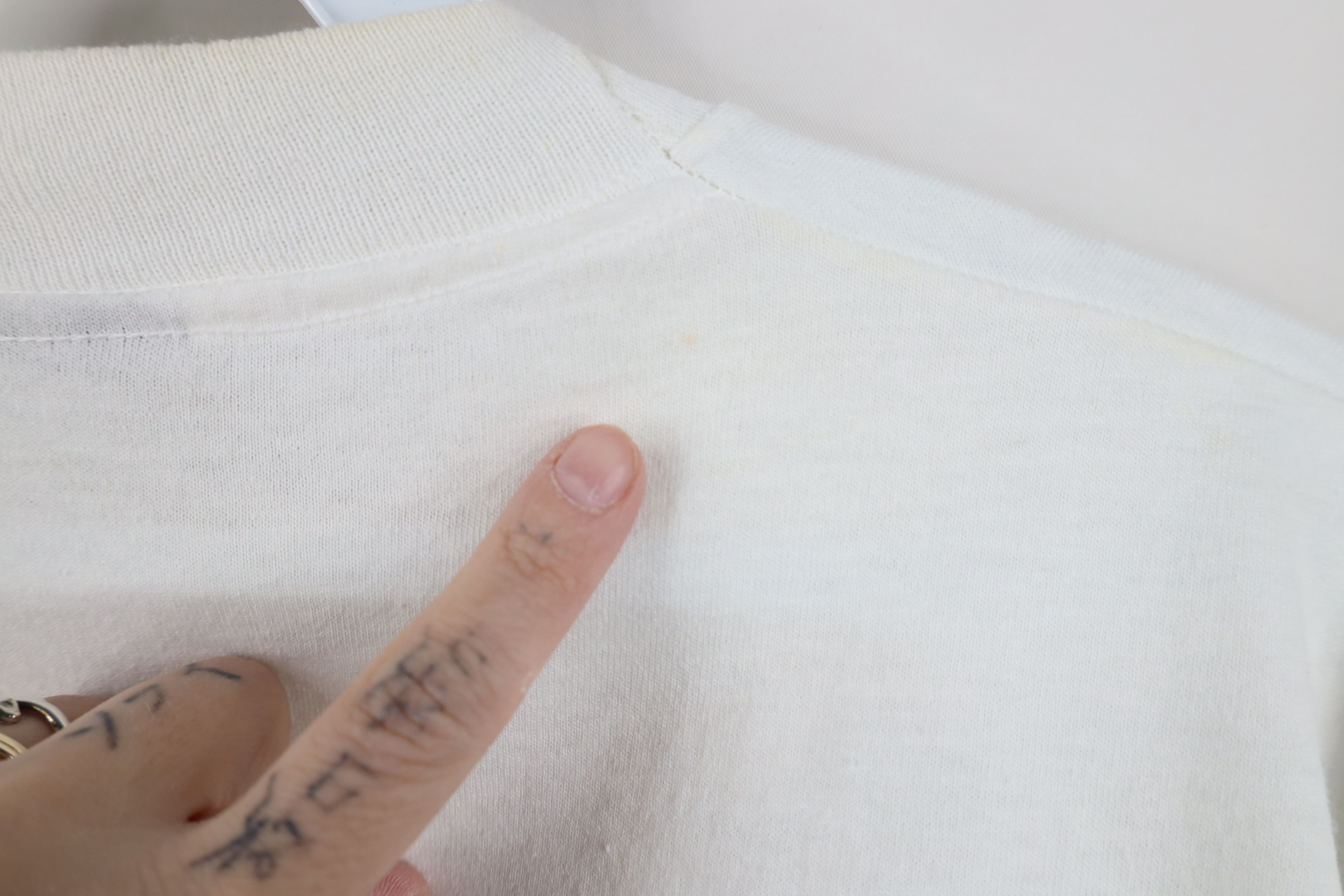 Vintage Vintage 70s Leslie Arwin Coat Short Sleeve T-Shirt White USA Size US XL / EU 56 / 4 - 12 Thumbnail