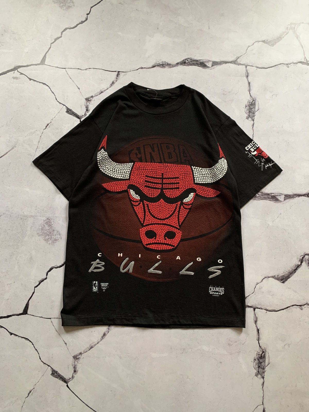 NBA × Vintage Vintage Chicago Bulls 90's NBA Official Changes T- Shirt Size US XL / EU 56 / 4 - 2 Thumbnail