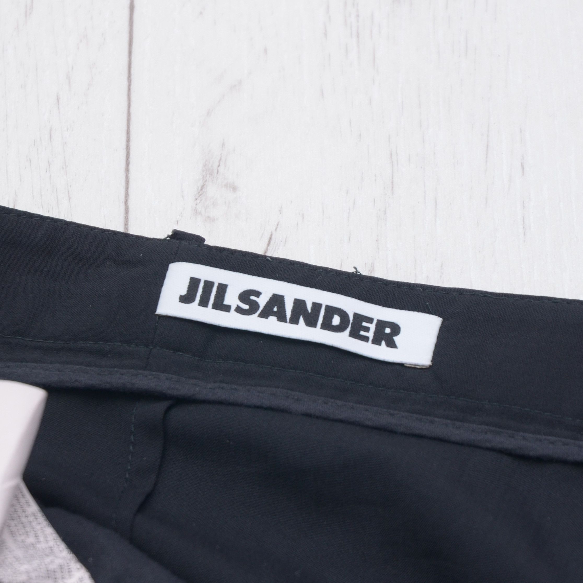 Jil Sander × Vintage Vintahe Jil Sander Black Short Pants Size 40 Wool Italy Size 27" / US 4 / IT 40 - 9 Thumbnail