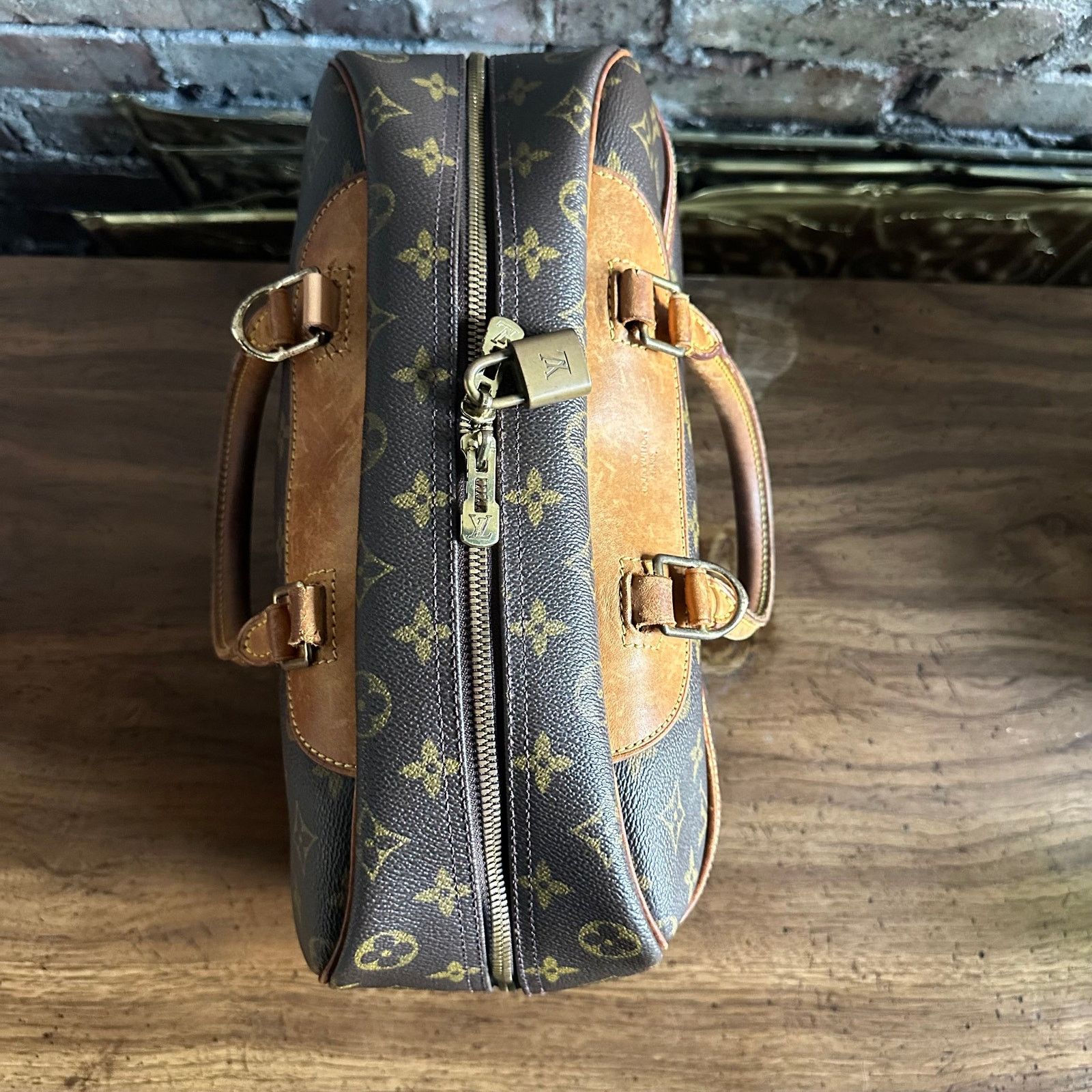Louis Vuitton Vintage Louis Vuitton Deauville Bag Size ONE SIZE - 6 Thumbnail