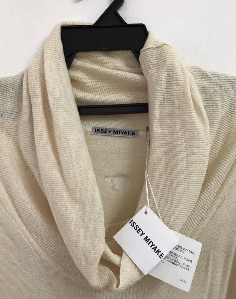 Issey Miyake Issey Miyake Sweater Soft Wool Knit Distressed Size US M / EU 48-50 / 2 - 3 Thumbnail