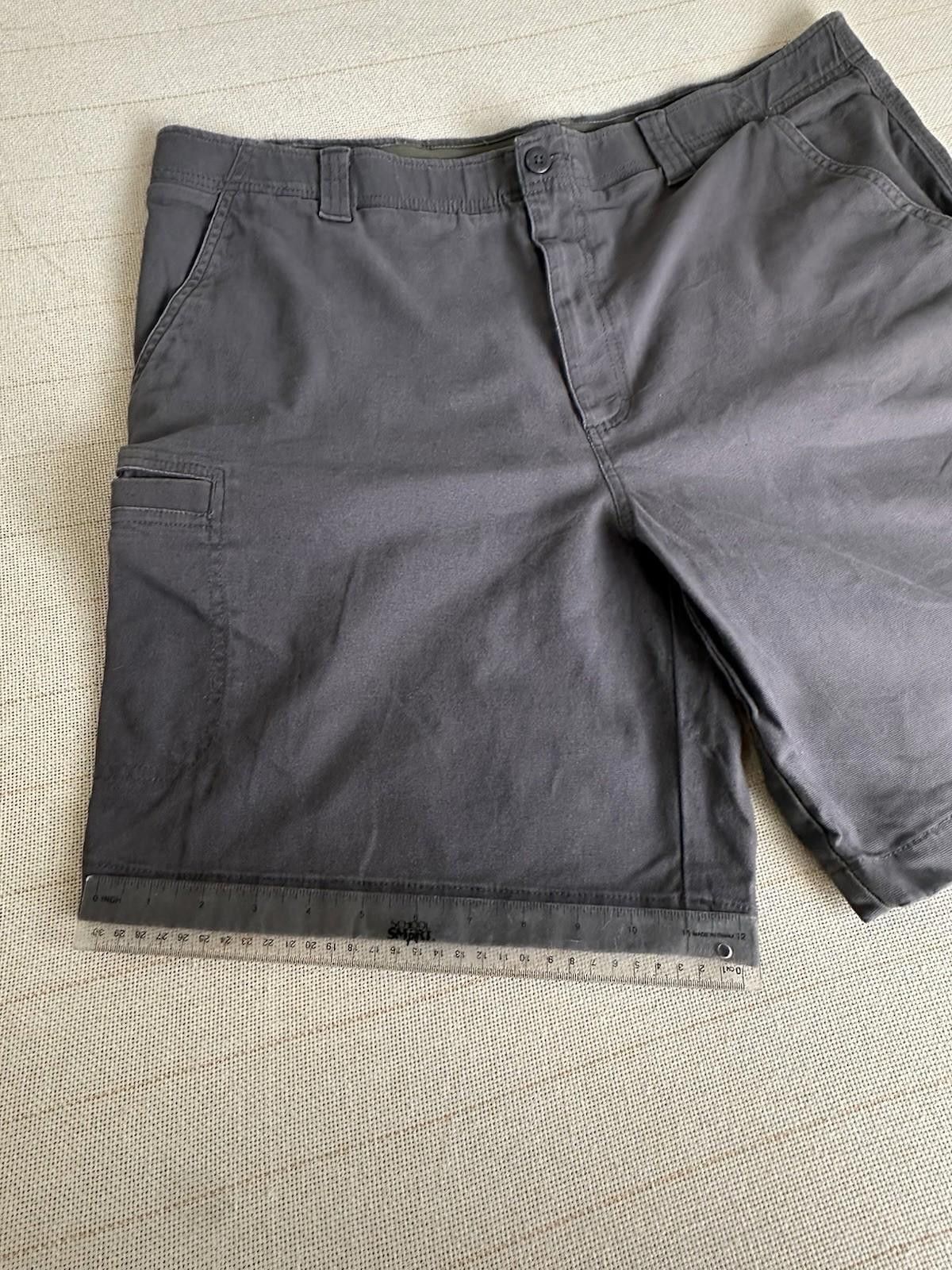 L.L. Bean L.L Bean Flat Front Gray Shorts with Natural Fit Size US 38 / EU 54 - 3 Thumbnail