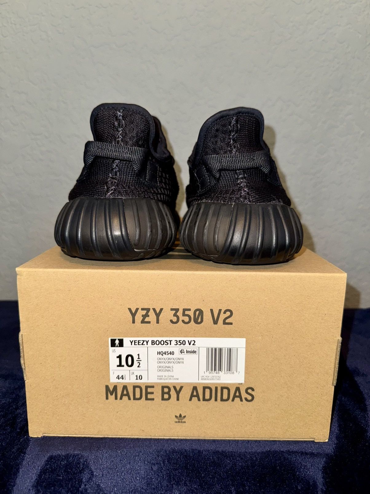Adidas × Yeezy Yeezy 350s V2 Onyx Size US 10.5 / EU 43-44 - 3 Thumbnail