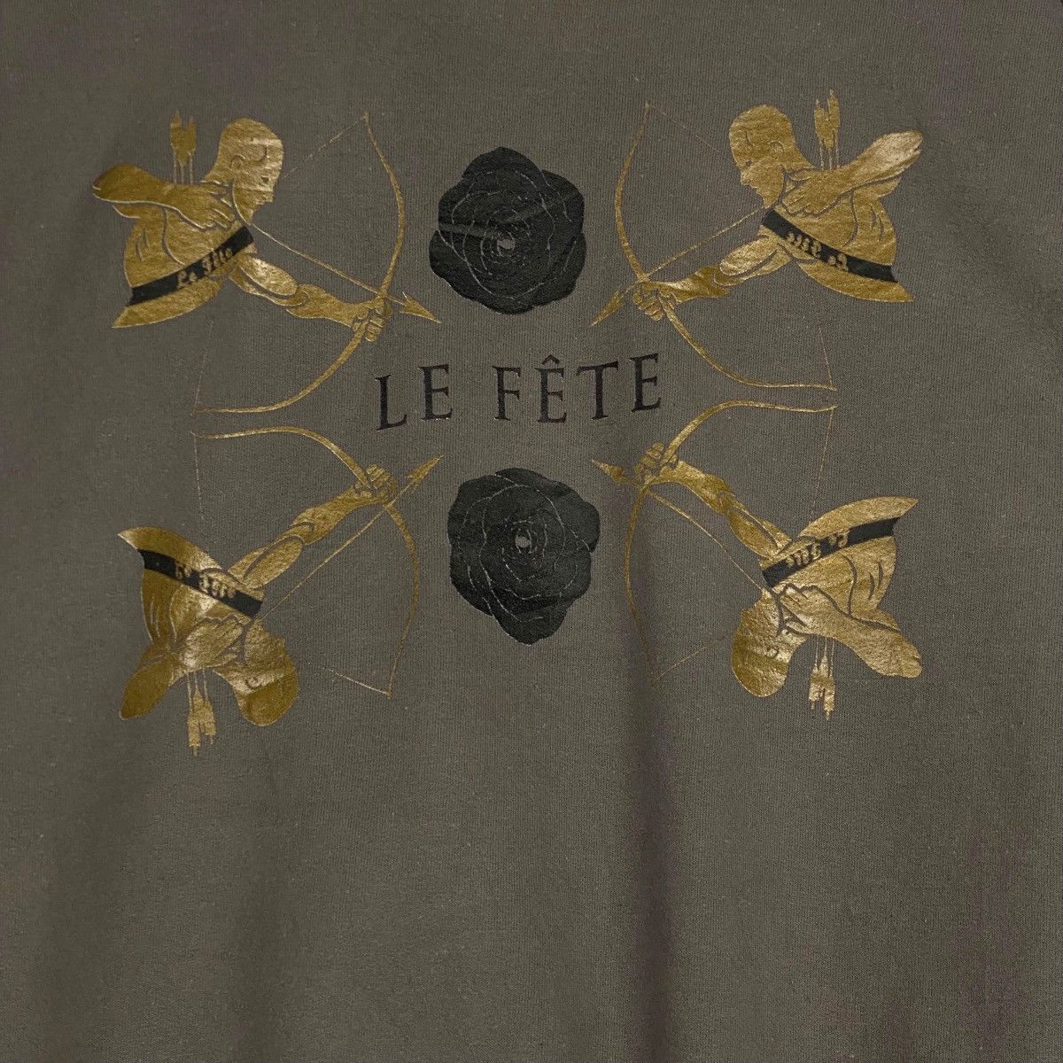 Gildan × Vintage Vintage Gildan Heavy Blend Le Fète Printed Sweatshirt Ash Size L / US 10 / IT 46 - 4 Thumbnail