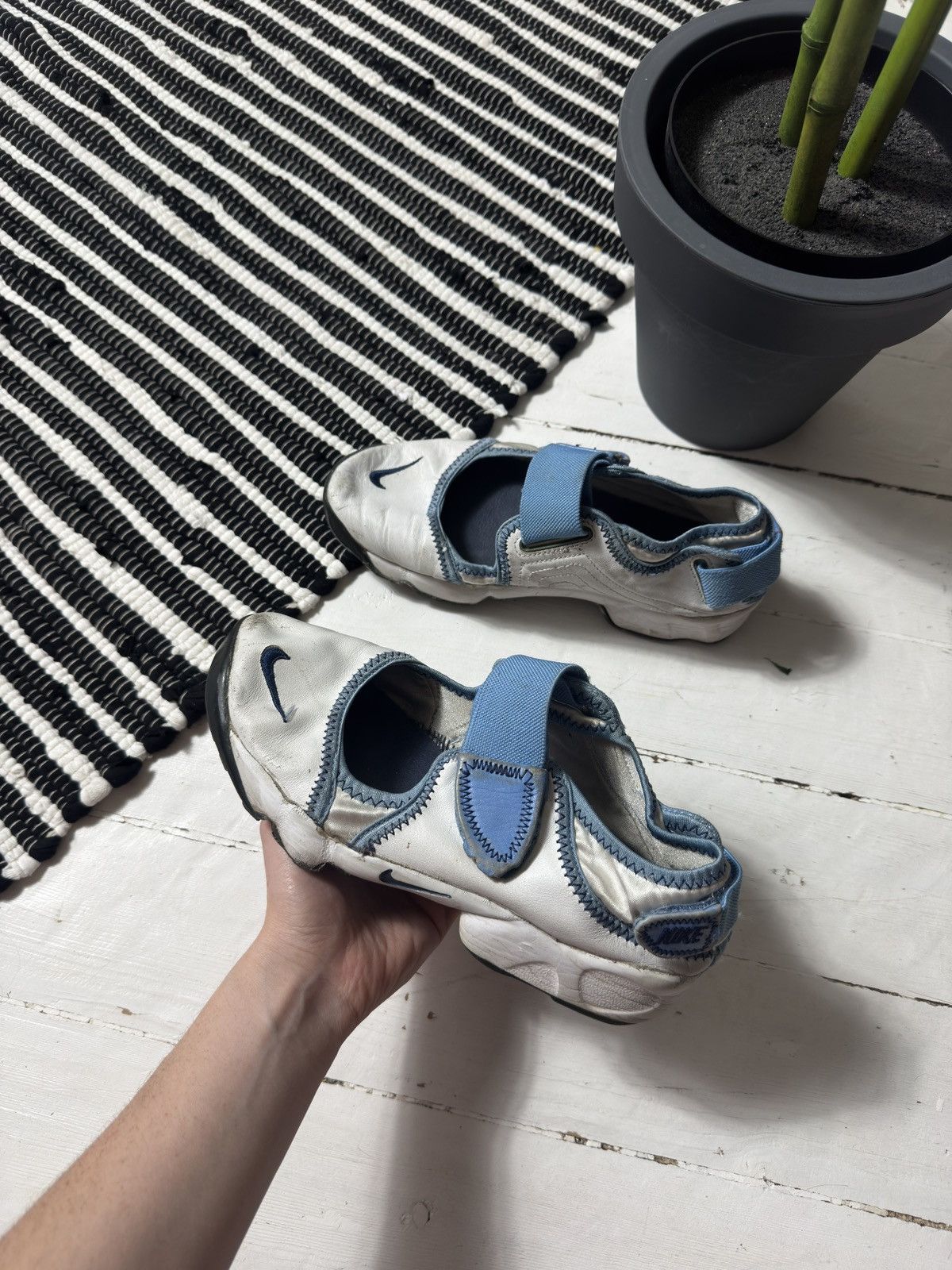 Vintage VINTAGE NIKE 2000s AIR RIFT Size US 9 / IT 39 - 1 Thumbnail