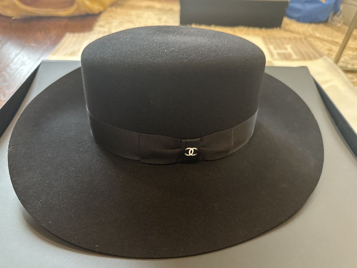 Chanel Authentic Chanel 21B Rabbit Hair Hat size M Size ONE SIZE - 3 Thumbnail