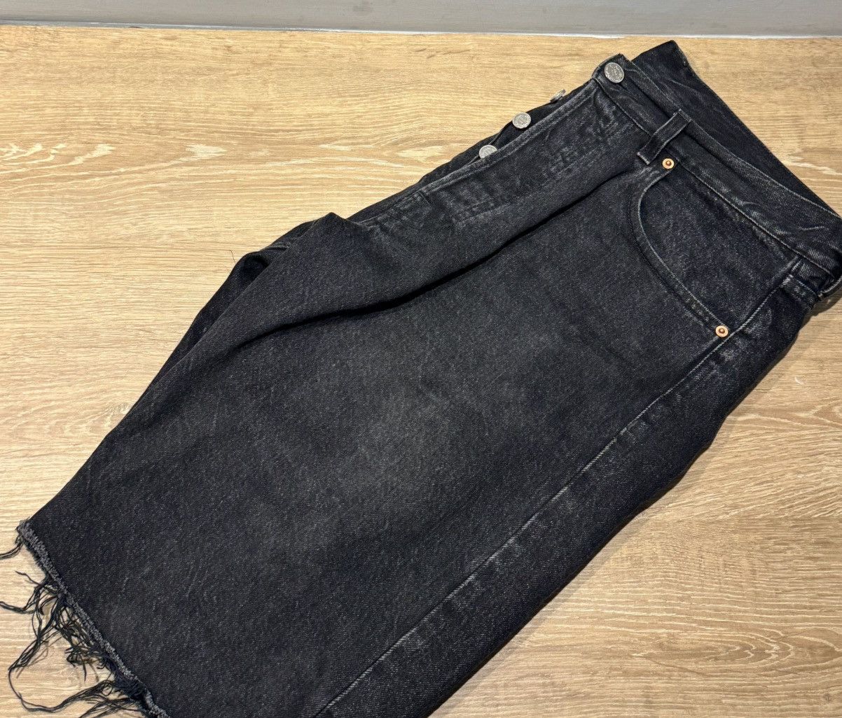 Vetements Vetements Whide-Leg denim shorts Size US 42 / EU 58 - 3 Thumbnail