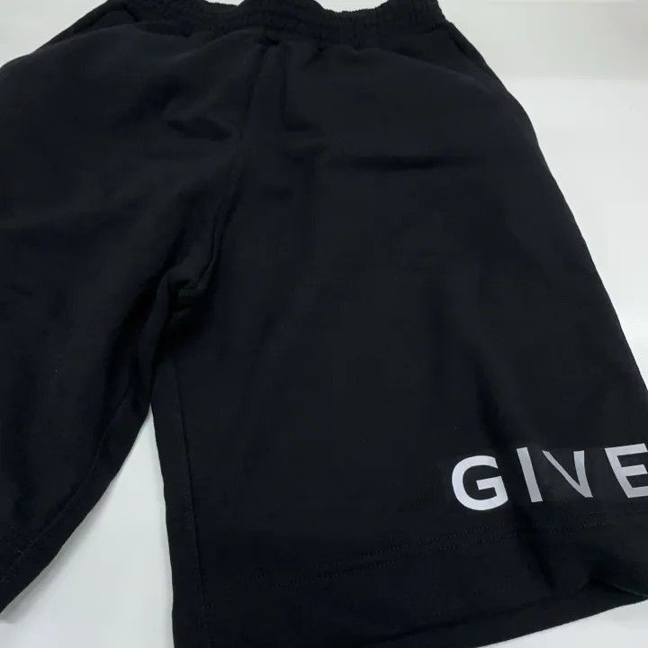 Givenchy Givenchy Givenchy Black Elastic Casual Shorts for Men -250 Size US 26 / EU 42 - 8 Thumbnail
