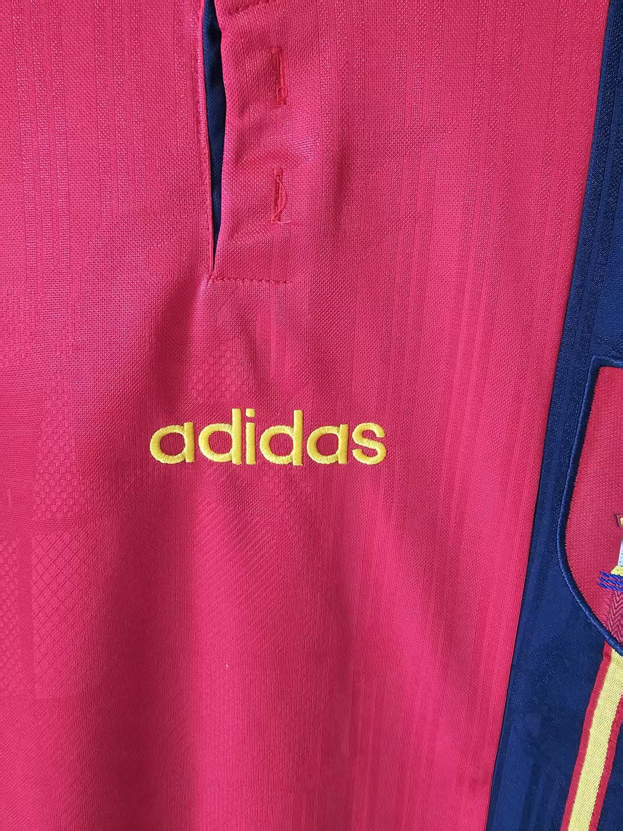 Other 1996 Spain Soccer Jersey Home Size US S / EU 44-46 / 1 - 3 Thumbnail
