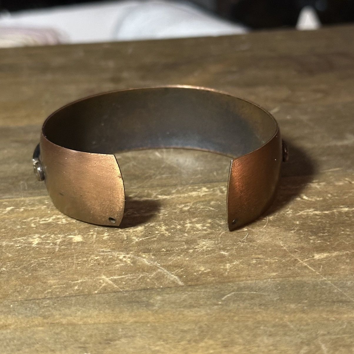Vintage Vintage copper cuff bracelet with turquoise cabochon Size ONE SIZE - 7 Thumbnail