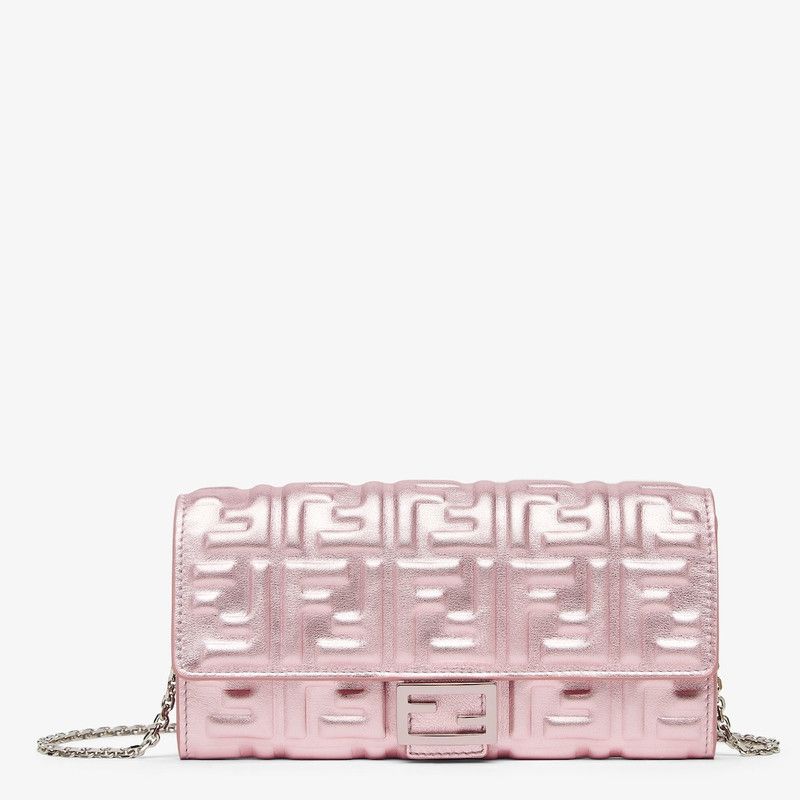 Fendi o1s1wg111225 Size:OS/Baguette Continental With Chain in Pink Size ONE SIZE - 1 Thumbnail