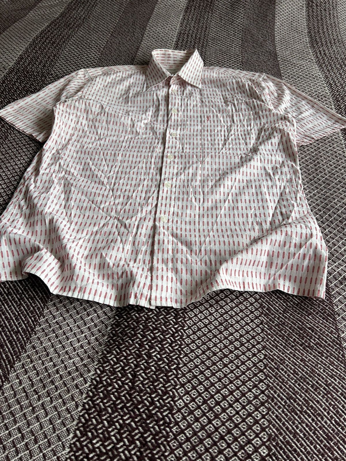 Yves Saint Laurent Yves Saint Laurent Luxury Short Sleeve Monogram Shirt Size L Size US L / EU 52-54 / 3 - 4 Thumbnail