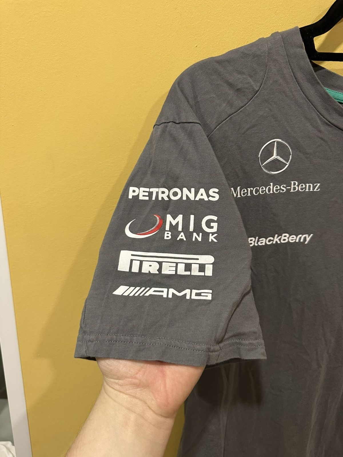 Formula 1 × Mercedes-Benz Mercedes Benz AMG Racing F1 Petronas Puma t-shirt Size US L / EU 52-54 / 3 - 2 Thumbnail
