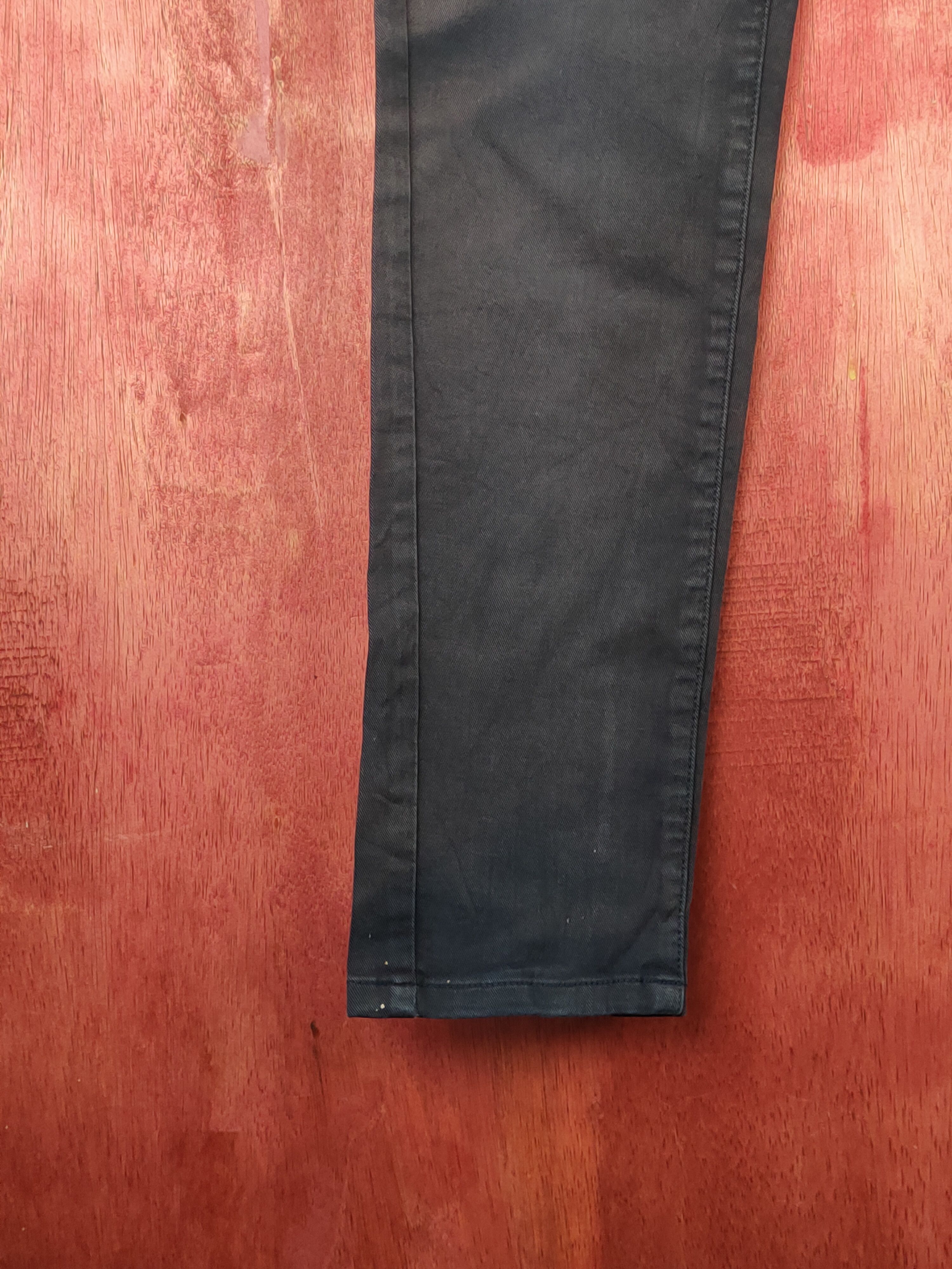 Japanese Brand Uniqlo Dark Blue faded Multipocket Soft Jeans #S1409 Size US 29 - 4 Thumbnail