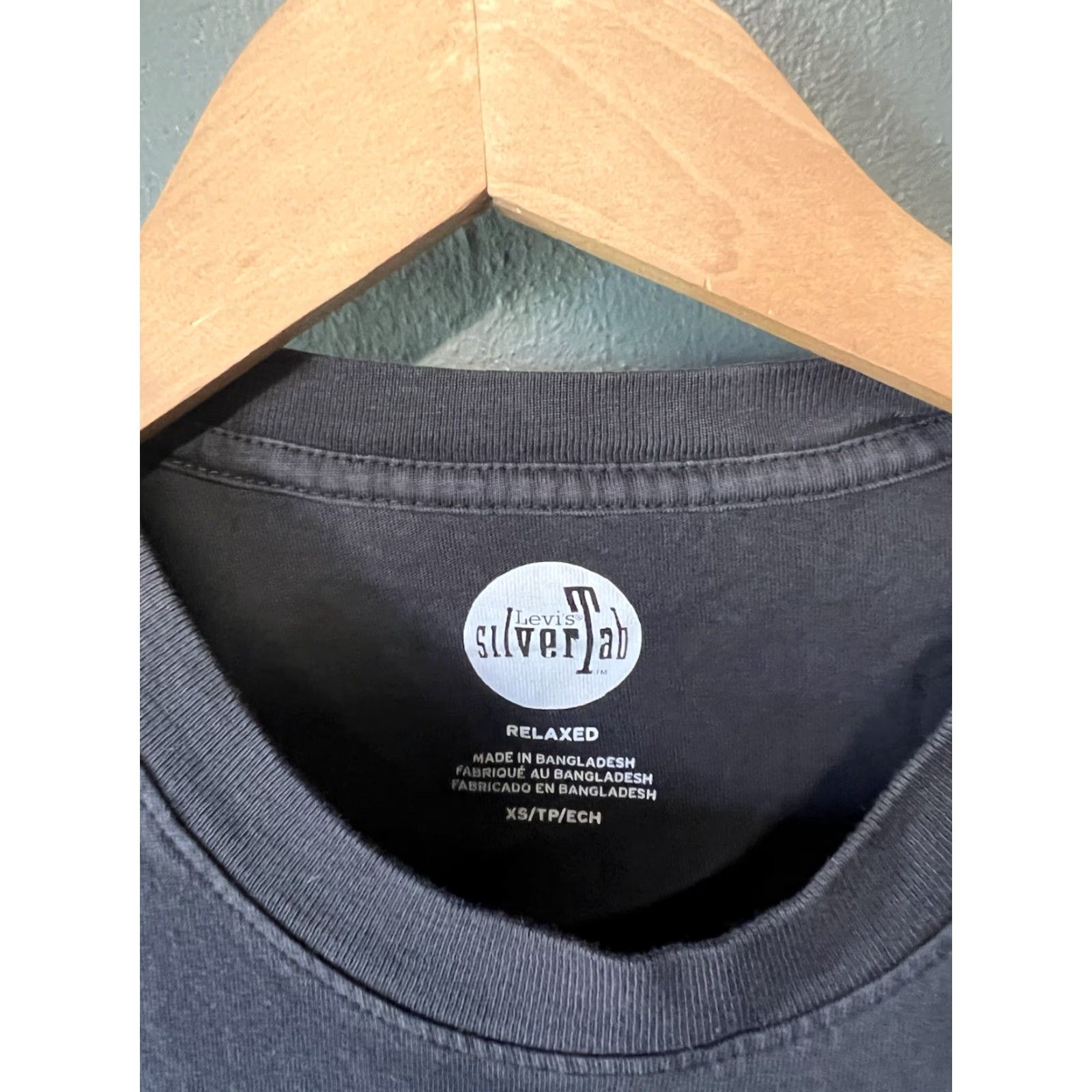 Levi's Levi's T-Shirt Men Black Silver Tab Pinball Graphic Short Sleeve XS Size XS Shirt Mens Pinball Graphic Metal Theme Size US XS / EU 42 / 0 - 3 Thumbnail