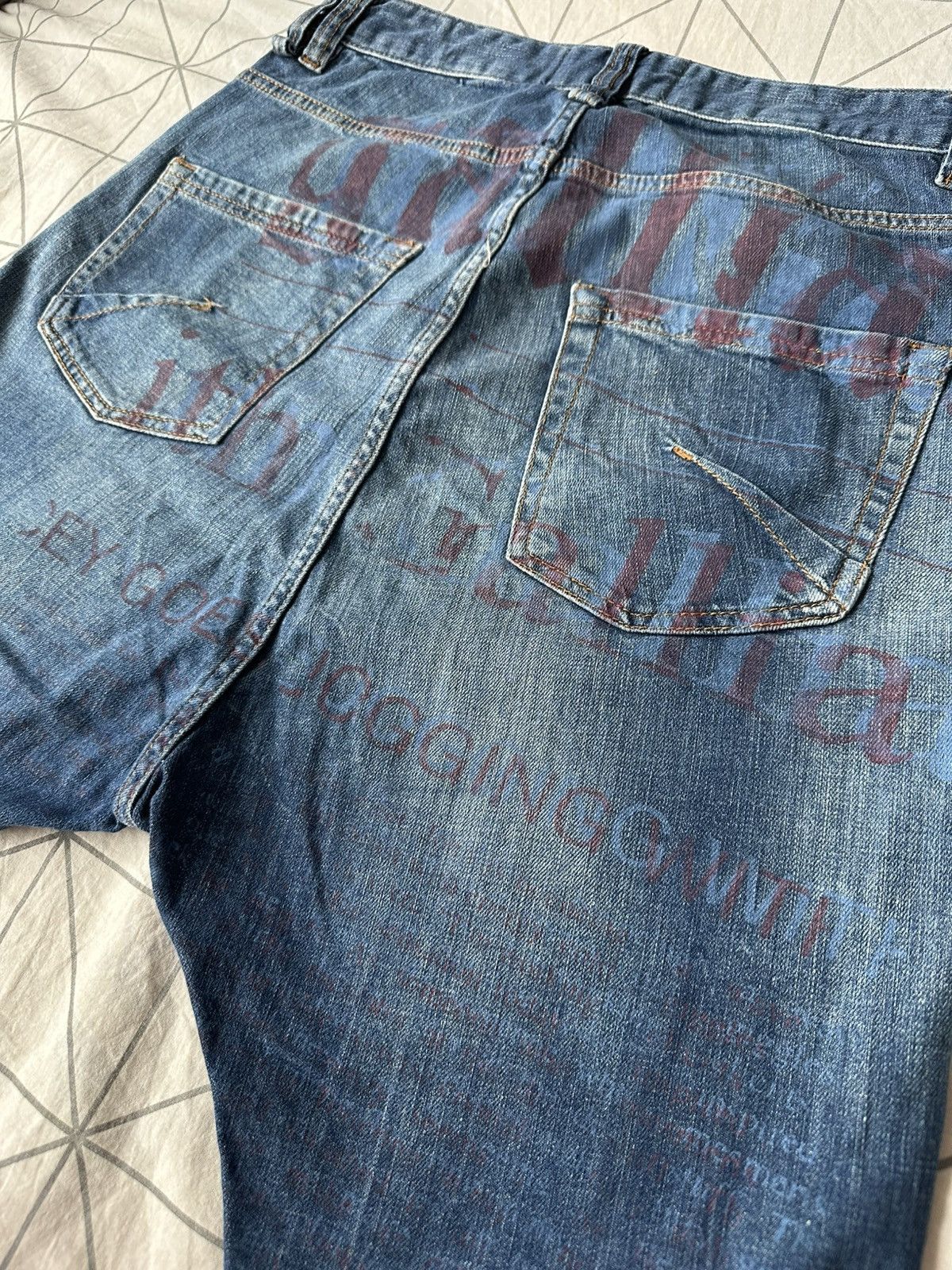 John Galliano Galliano Gazette Print Drop Crotch Denim Pants Size US 30 / EU 46 - 3 Thumbnail