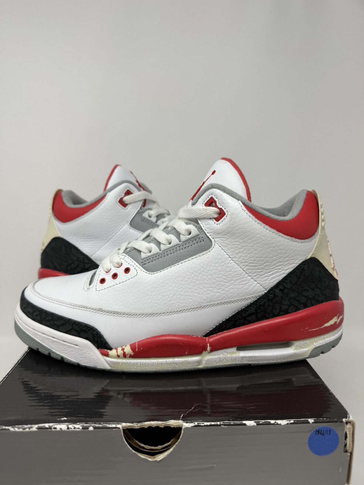 Jordan Brand Air Jordan 3 Retro Fire Red 2007 Size US 9 / EU 42 - 3 Thumbnail