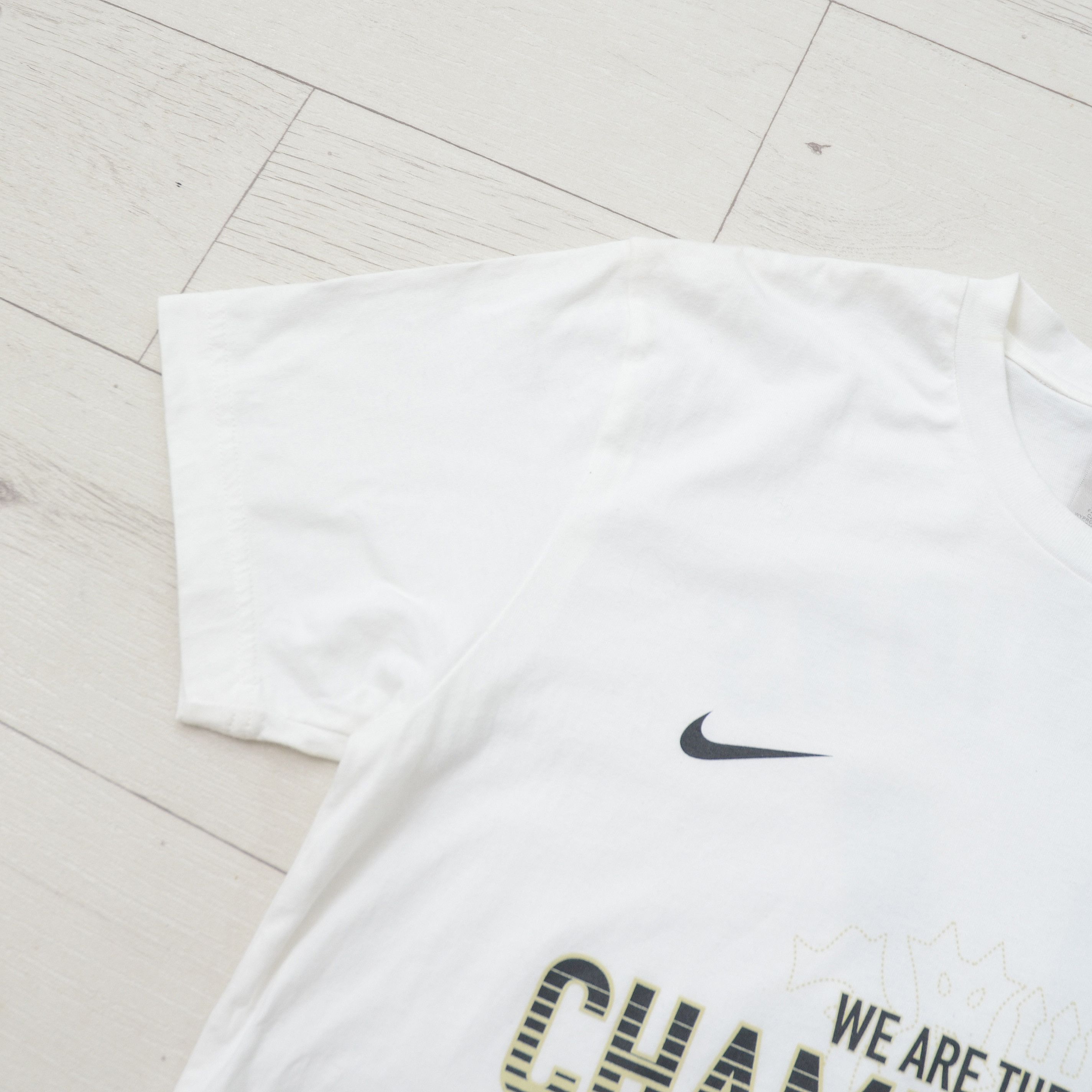 Nike NIKE T-shirt Manchester United 06/07 We Are The Champions Size US M / EU 48-50 / 2 - 3 Thumbnail