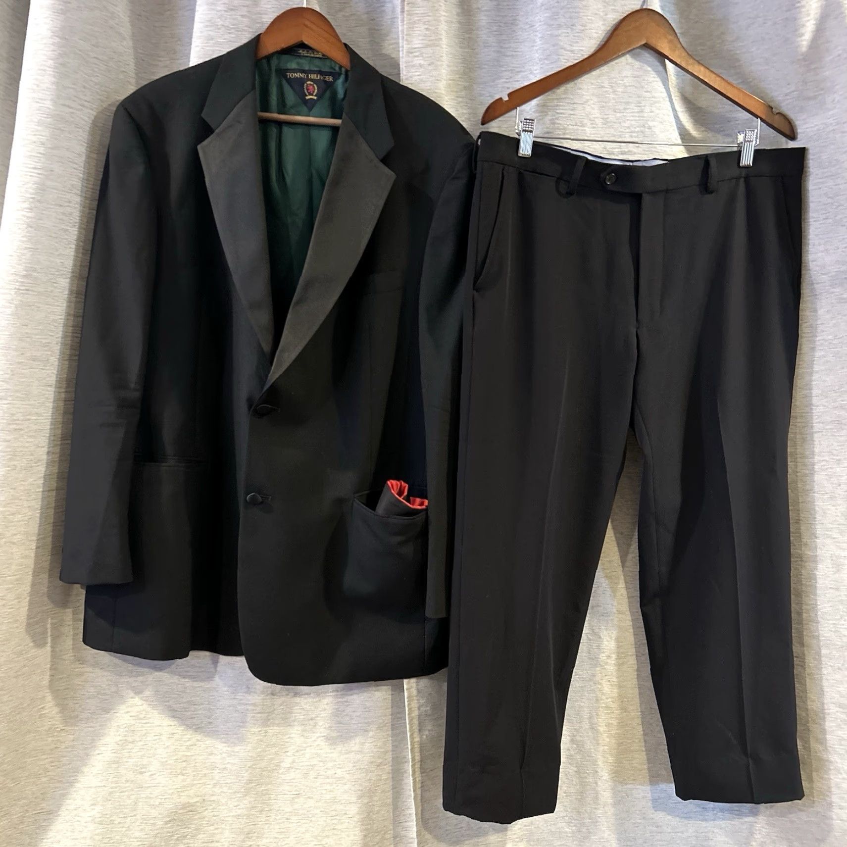 Tommy Hilfiger Vtg Tommy Hilfiger USA Made 42R 36X32 Black Mens Suit Jacket Pants 2 Piece Vintage Size 42R - 2 Thumbnail