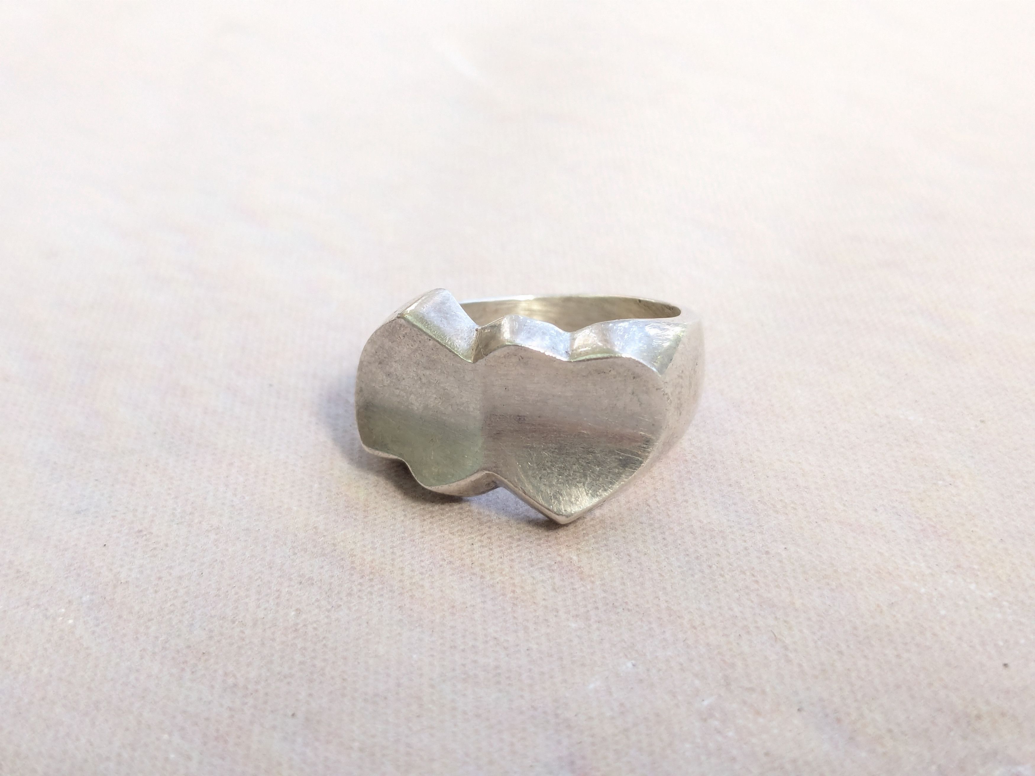 Jewelry Vintage Sterling Silver Ring Hearts 7.75 Taxco Mexico Size ONE SIZE - 1 Thumbnail