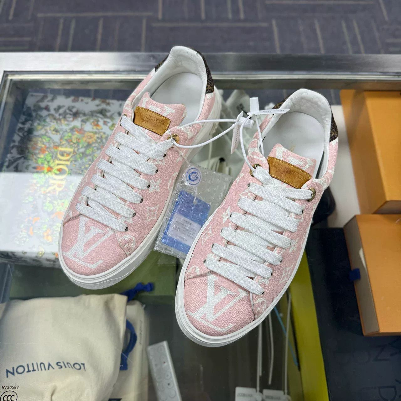 Louis Vuitton Louis Vuitton Time Out Monogram Sneakers Size US 7 / IT 37 - 1 Thumbnail
